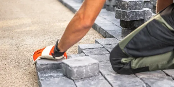 laying out pavers