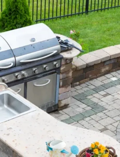 outdoor kitchen